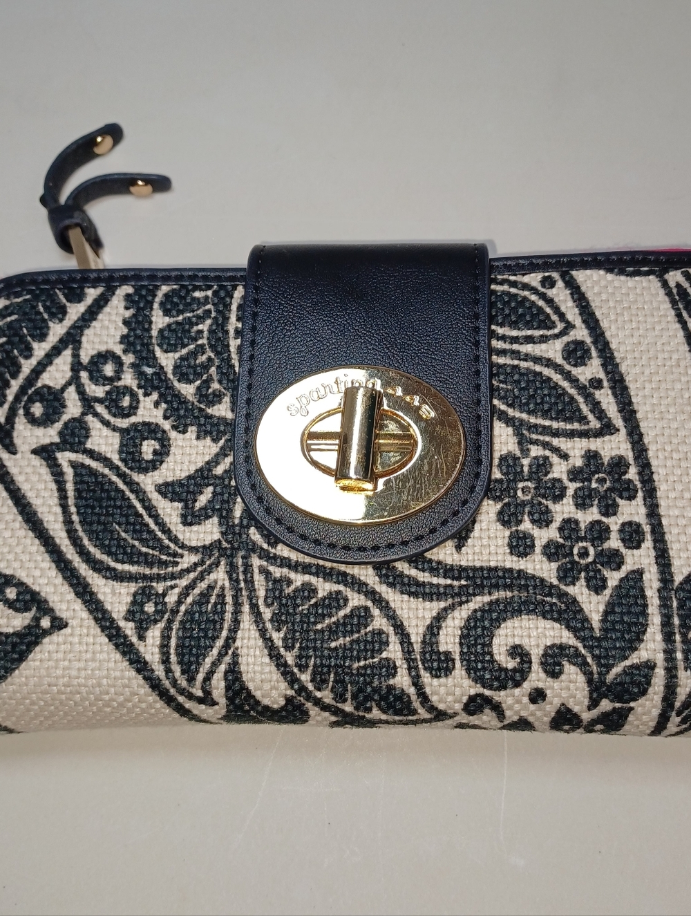 Spartina 449 Daufuskie Island Black & Cream Floral Canvas Wristlet Wallet